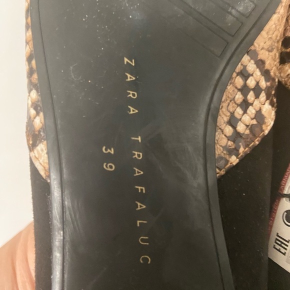 Zara trafaluc snakeskin and black flats new size 8 - Picture 10 of 10